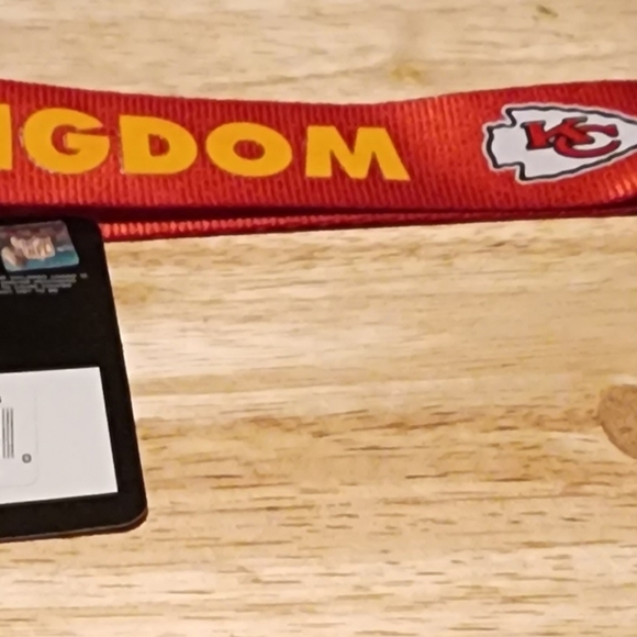 KC CHIEFS HIGH QUALITY WRISTLET KEYCHAIN - Picture 4 of 4